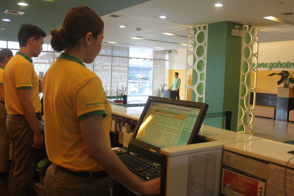 Go Hotels Plus Mandaluyong Exterior foto